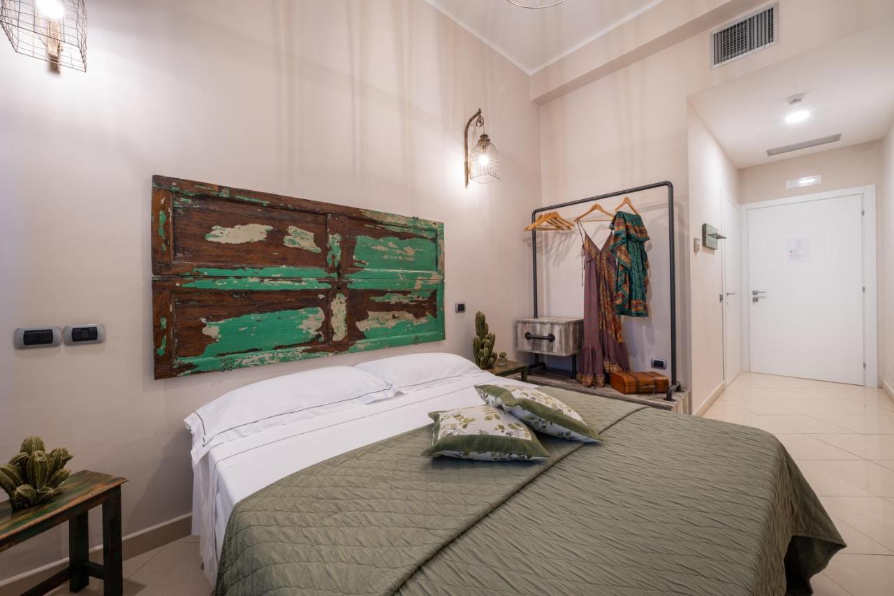 Love & Fama Hotel Сабаудиа Екстериор снимка